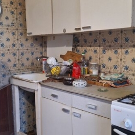 Продажа 2-комн квартиры на вторичном рынке Серпухов, улица Калинина,  д. 38