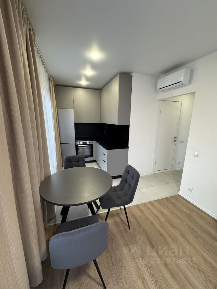 Продажа 2-комн квартиры на вторичном рынке улица Сокольнический Вал, 1