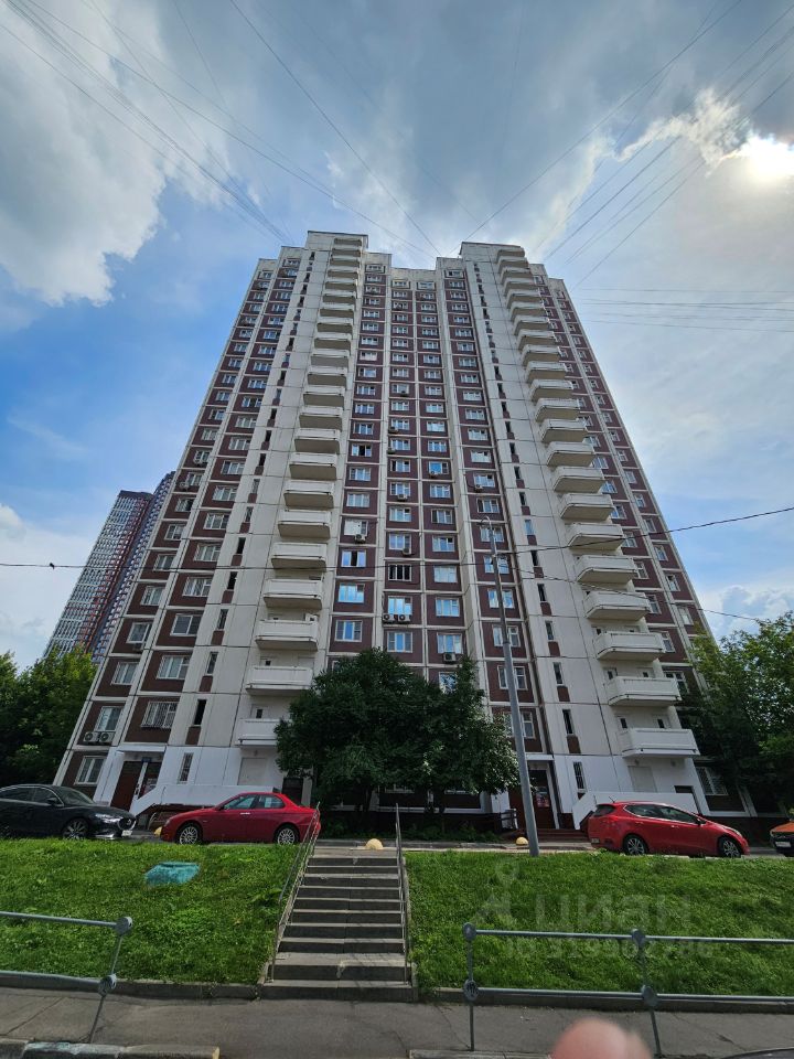 Продажа 2-комн квартиры на вторичном рынке улица Обручева, 28К8