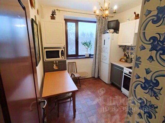 Аренда 2-комн квартиры на вторичном рынке улица Исаковского, 25К2