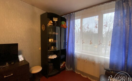 Продажа 1-комн квартиры на вторичном рынке набережная Строителей,  д. 10