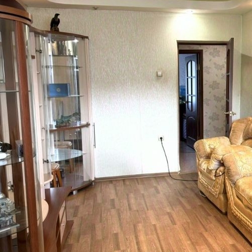 2-комн квартира Вырица городской поселок, улица Слуцкая, 11