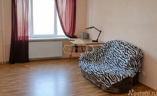 Продажа 1-комн квартиры на вторичном рынке Комендантская пл,  д. 8