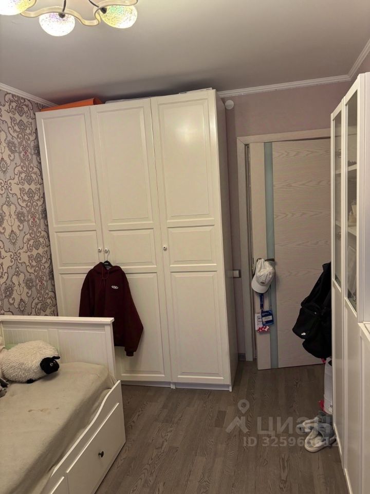 Продажа 3-комн квартиры на вторичном рынке Черноморский бульвар, 4