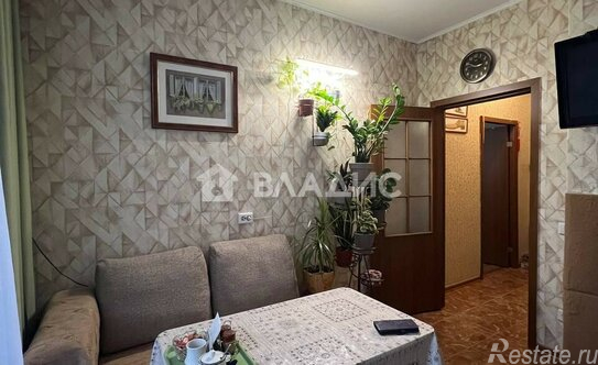 Продажа 1-комн квартиры на вторичном рынке Зенино, Вертолётная улица