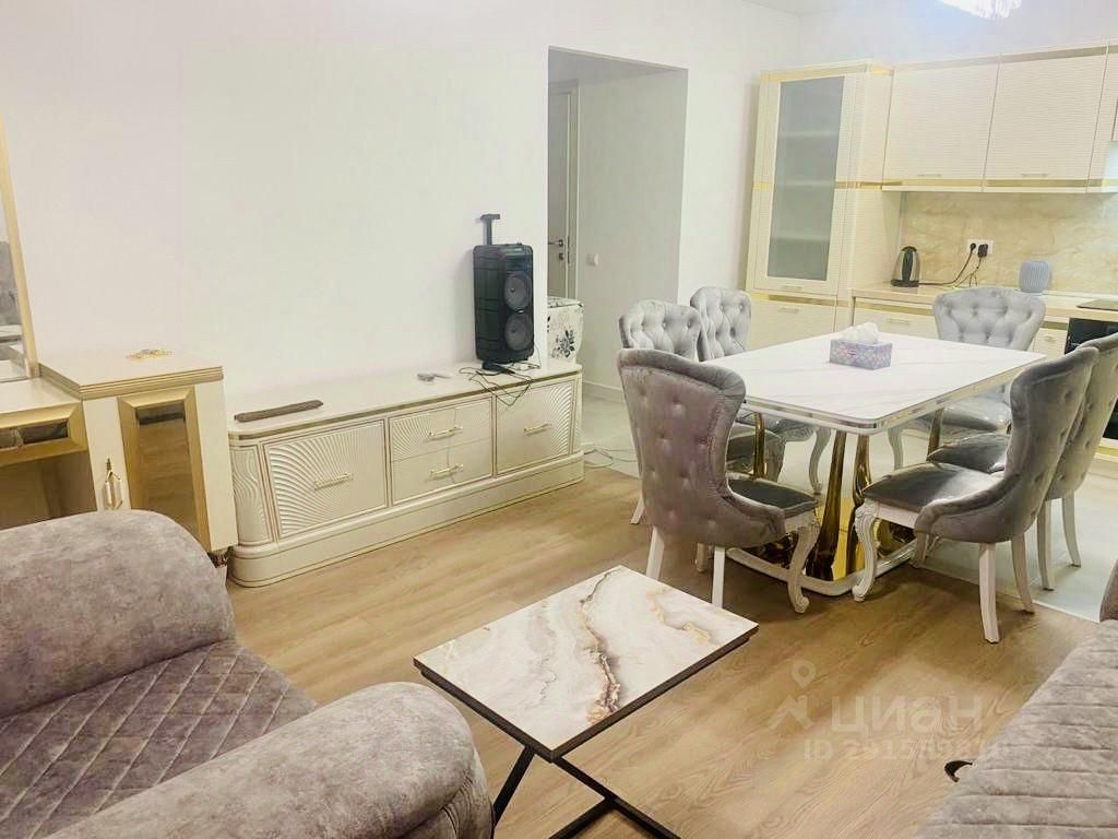 Аренда 3-комн квартиры на вторичном рынке Амурская улица, 2Ак3