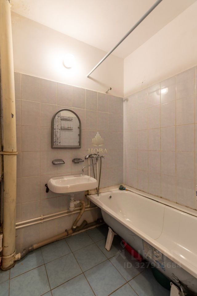 Продажа комнаты проспект Героев, 26к2