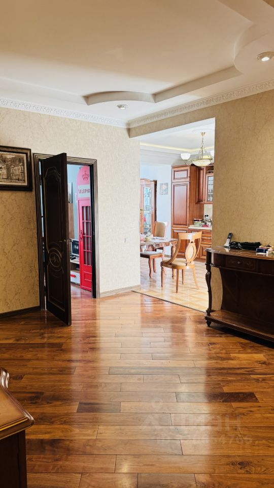 Продажа 3-комн квартиры на вторичном рынке Мытищи, улица Комарова, 2к2