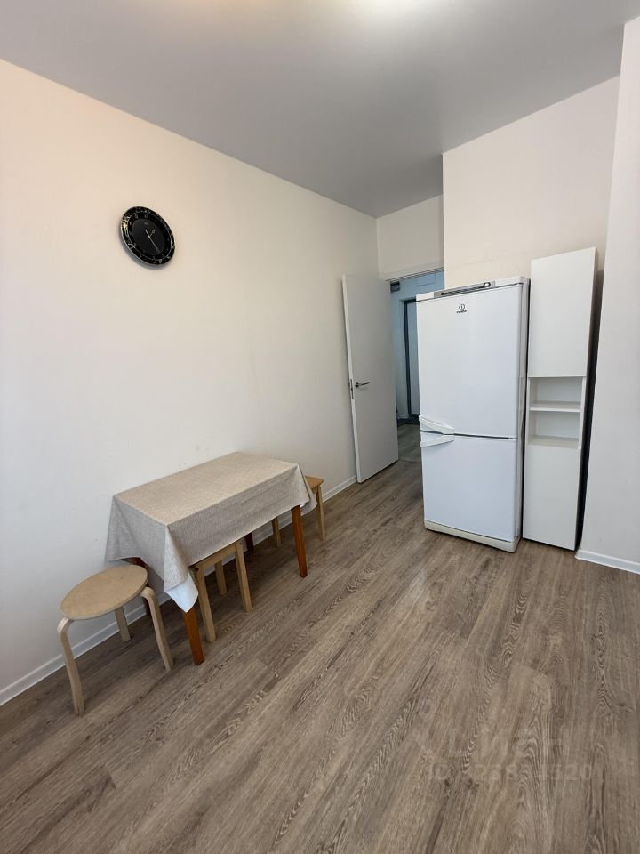 Аренда 1-комн квартиры на вторичном рынке Мирный пгт, улица Академика Северина, 13