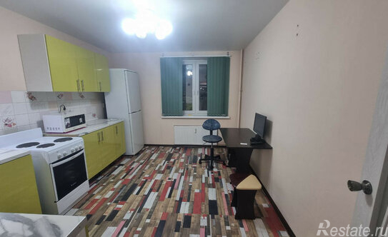 Продажа 3-комн квартиры на вторичном рынке Мурино г, Петровский б-р