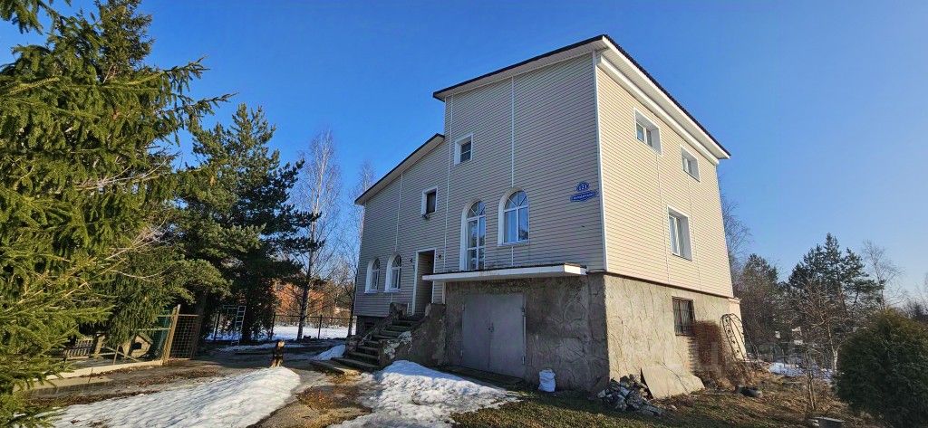 Продажа дома Ульяновка пгт, проспект Володарского, 121