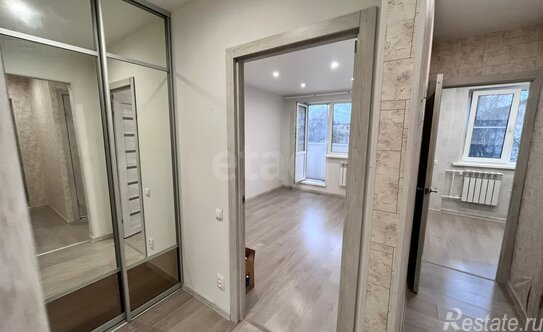 Продажа 2-комн квартиры на вторичном рынке Кириши г, Энергетиков ул,  д. 17