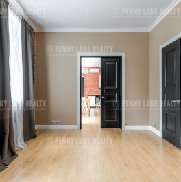 Аренда 4-комн квартиры на вторичном рынке Козловский М. пер, 8