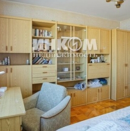 Продажа 3-комн квартиры на вторичном рынке ул Академика Пилюгина,  д. 26,  к. 1