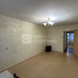 Продажа 1-комн квартиры на вторичном рынке ул Десантников,  д. 12,  к. 1