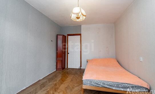 Продажа 2-комн квартиры на вторичном рынке улица Ленсовета,  д. 17