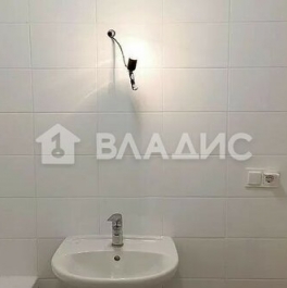 Продажа 1-комн квартиры на вторичном рынке Красногорск г, Ильинское-Усово п, Заповедная ул,  д. 21