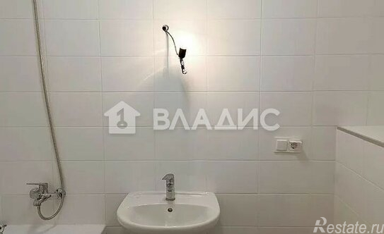 Продажа 1-комн квартиры на вторичном рынке Красногорск г, Ильинское-Усово п, Заповедная ул,  д. 21