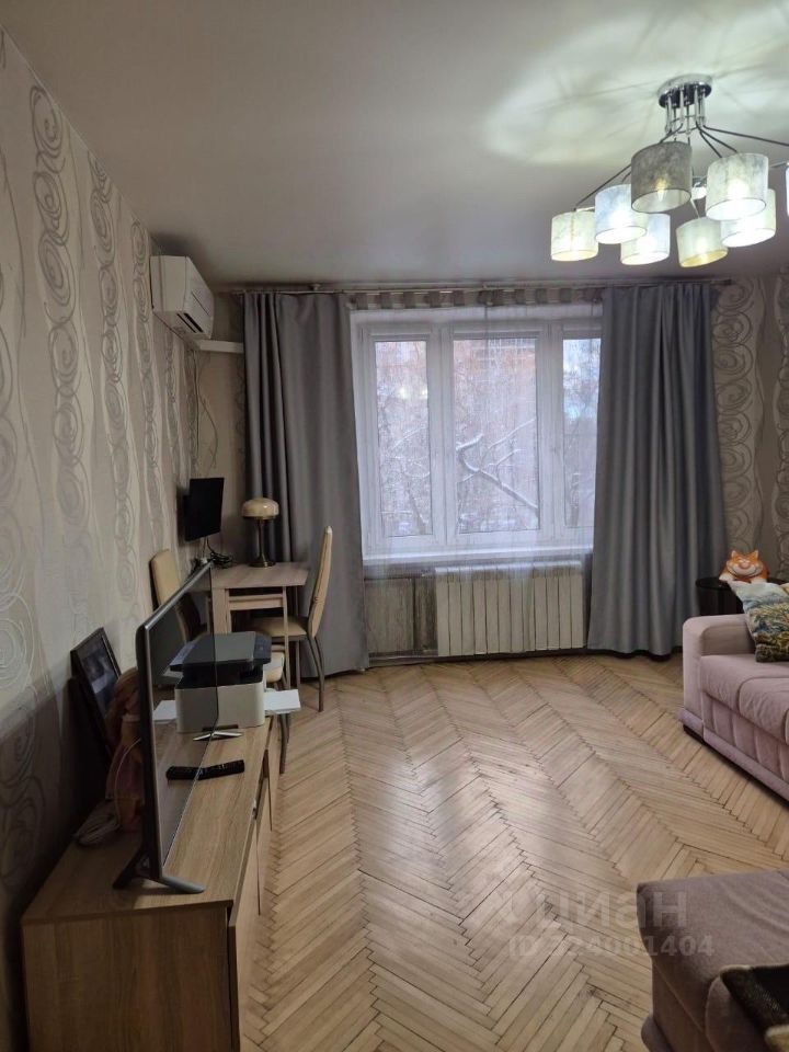 Продажа 1-комн квартиры на вторичном рынке Новолесная улица, 18К2