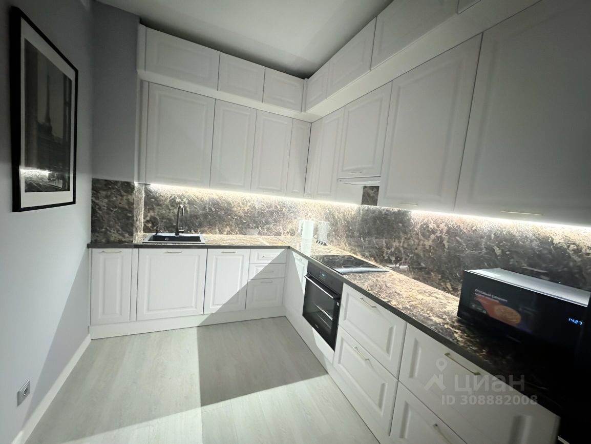 Аренда 1-комн квартиры на вторичном рынке Дальневосточный проспект, 19к1