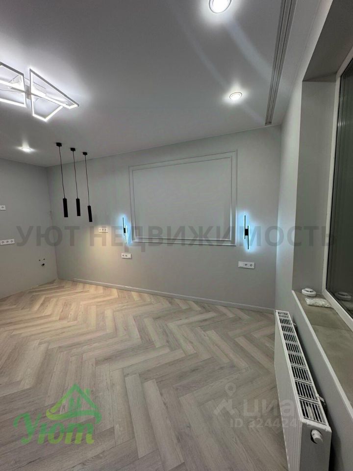 Продажа студии с. Домодедово, улица Современников,  д. 8