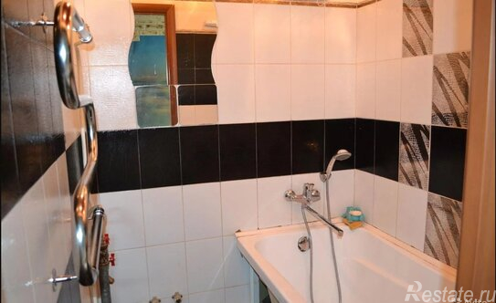 Продажа 3-комн квартиры на вторичном рынке ул Матроса Железняка,  д. 5