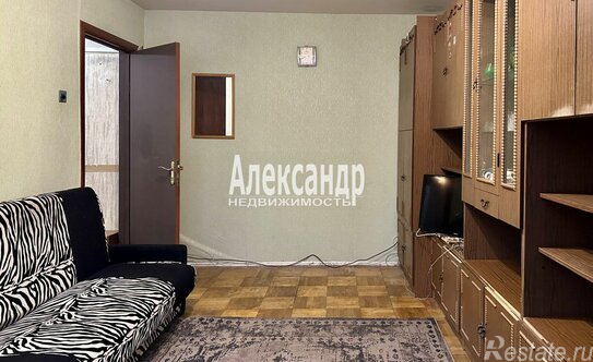 Продажа 4-комн квартиры на вторичном рынке улица Костюшко,  д. 13 к1
