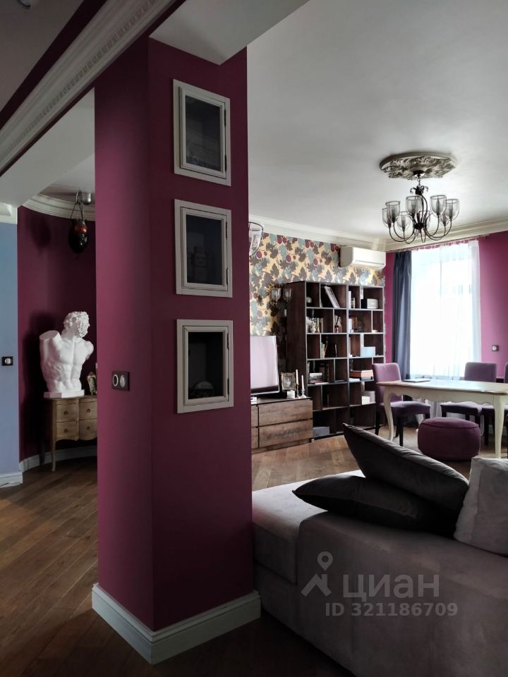 Продажа 4-комн квартиры на вторичном рынке переулок Пушкарев, 10