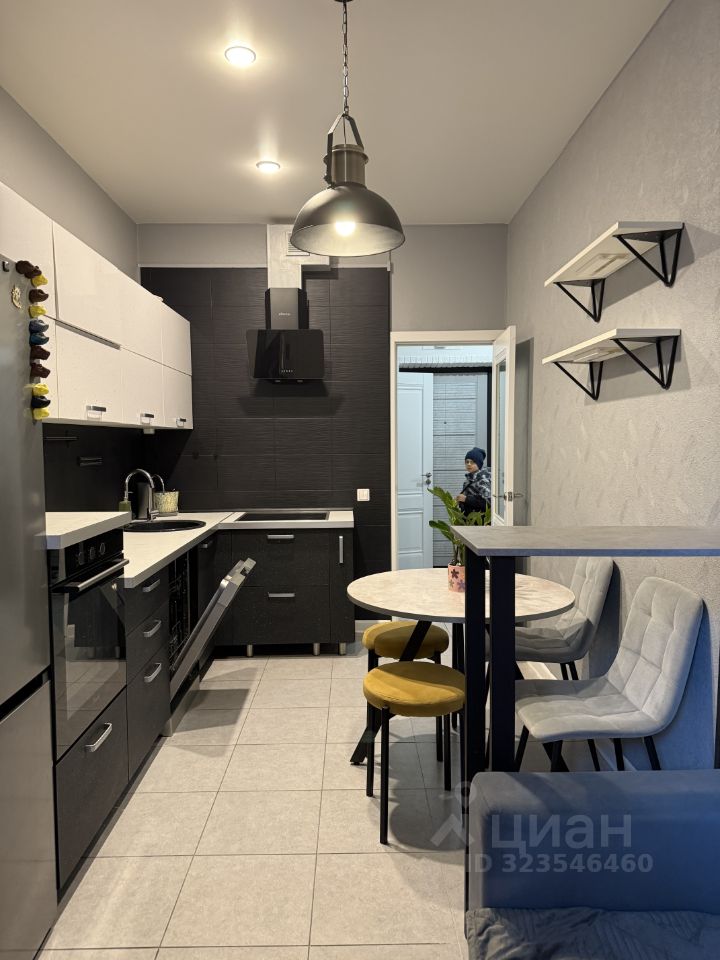 Аренда 2-комн квартиры на вторичном рынке Апрелевка, улица Жасминовая, 3