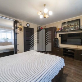 Продажа 3-комн квартиры на вторичном рынке микрорайон Северный, улица Гагарина,  д. 48