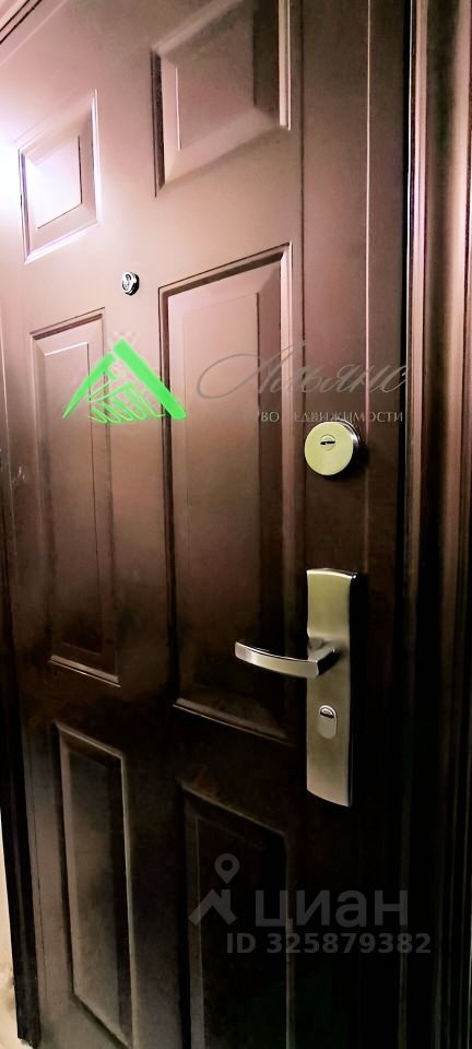Продажа 1-комн квартиры на вторичном рынке Сосновый Бор, Сибирская улица,  д. 2