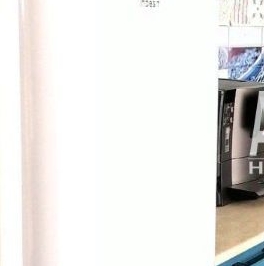 Продажа 2-комн квартиры на вторичном рынке пос. Запорожское, улица Ленинградская, 1