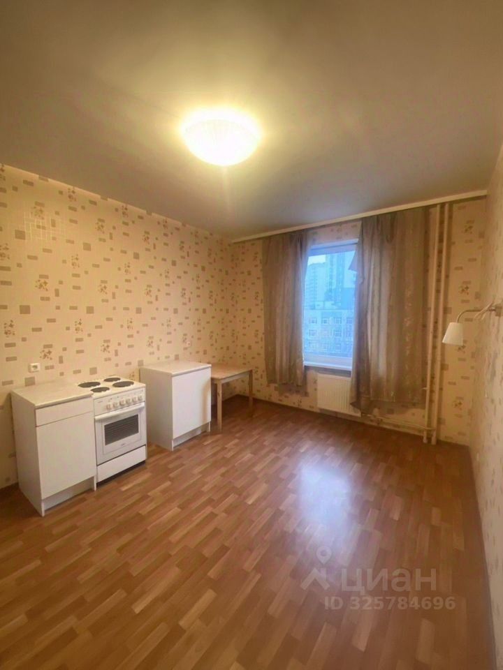 Продажа 2-комн квартиры на вторичном рынке Мебельная улица, 21к2
