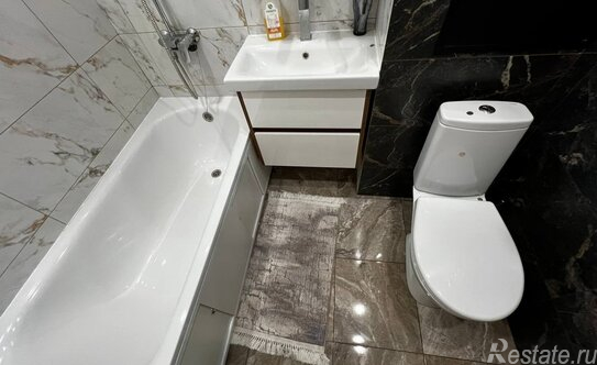 Продажа 1-комн квартиры на вторичном рынке Крестовский 2-й пер,  д. 4