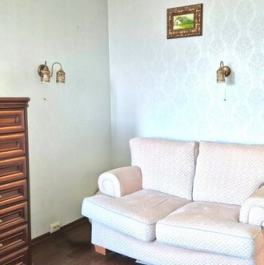 Продажа 2-комн квартиры на вторичном рынке ул Новаторов,  д. 6