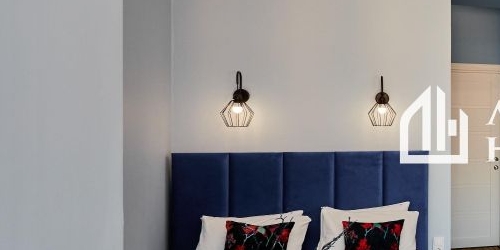 6-комн квартира улица Жуковского, 7-9