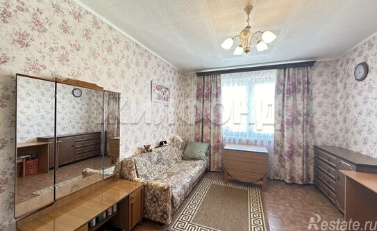 Продажа 3-комн квартиры на вторичном рынке проспект Авиаконструкторов,  д. 38 к2