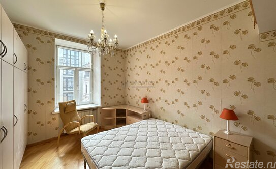 Продажа 3-комн квартиры на вторичном рынке Козихинский М. пер,  д. 10,  к. 2