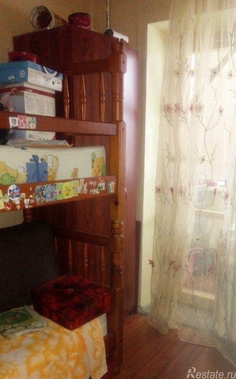 Продажа 3-комн квартиры на вторичном рынке мкр. Горельники, ул. Осипенко,  д. 6