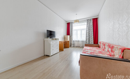 Продажа 4-комн квартиры на вторичном рынке Московский пр-кт,  д. 167