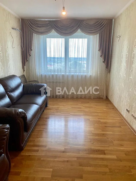 2-комн квартира Октябрьский, улица Ленина,  д. 19