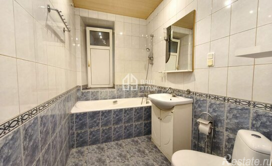 Продажа 3-комн квартиры на вторичном рынке ул Павла Андреева,  д. 28,  к. 4