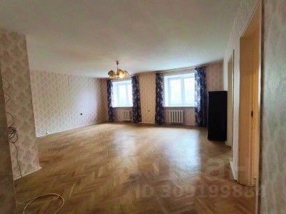 Продажа 3-комн квартиры на вторичном рынке Мичманская улица, 4