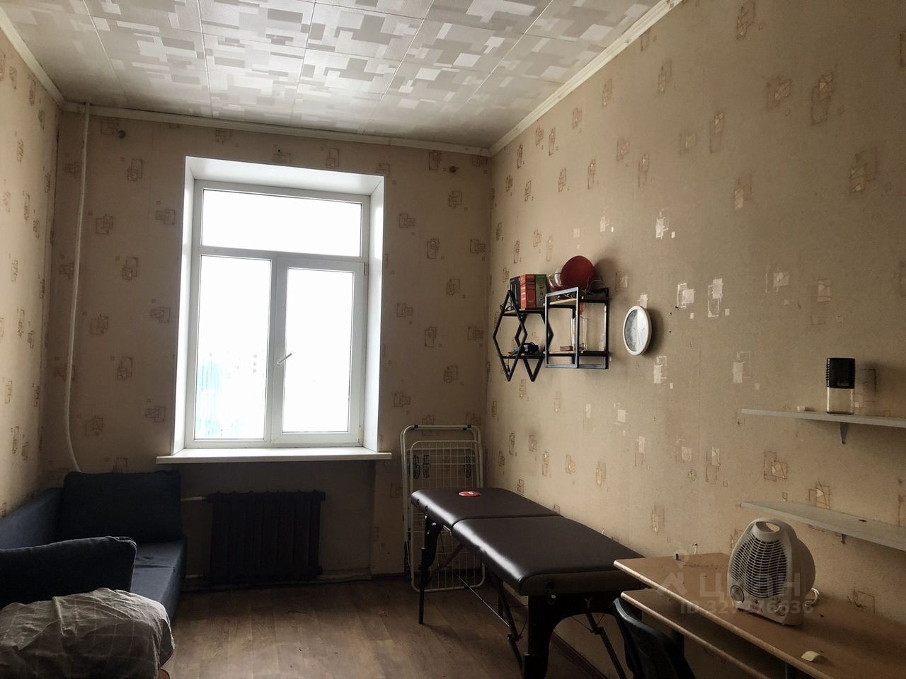 Продажа комнаты улица Александра Ульянова, 10