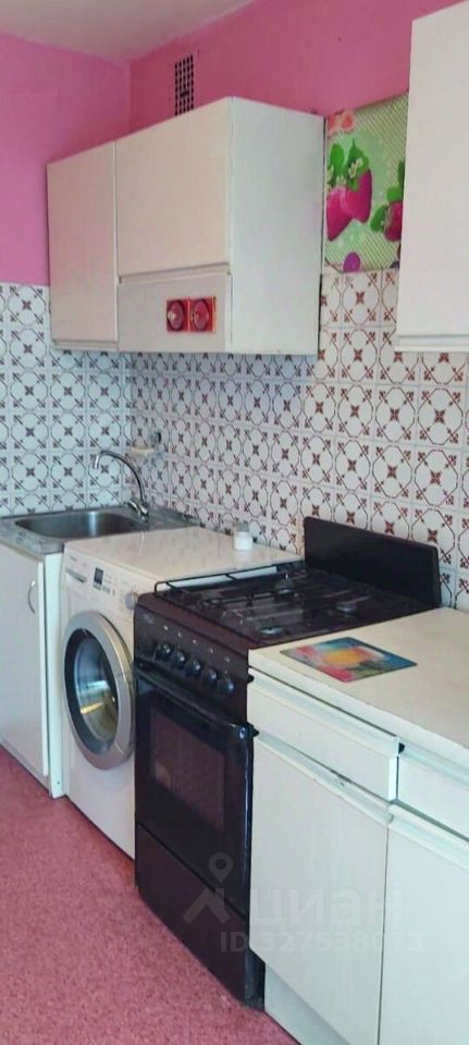 Продажа 2-комн квартиры на вторичном рынке улица Стойкости, 17