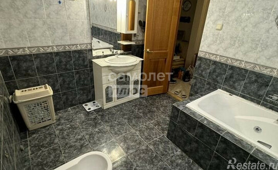 Продажа 3-комн квартиры на вторичном рынке Миклухо-Маклая ул,  д. 30