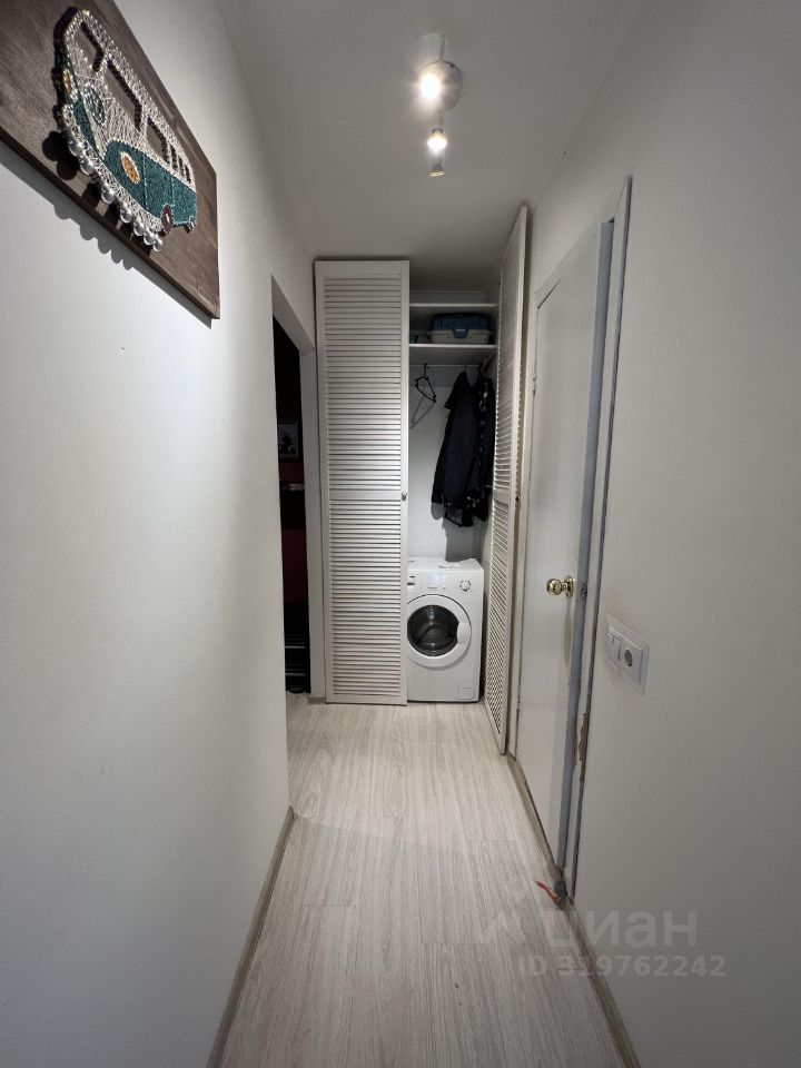 Продажа студии Тельмана, улица Московская, 4