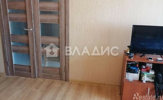 Продажа 1-комн квартиры на вторичном рынке Октябрьский пгт, 60 лет Победы ул,  д. 10А