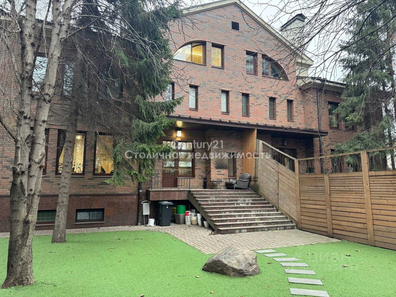 Продажа 6-комн квартиры на вторичном рынке Большая Татарская улица, 30С2
