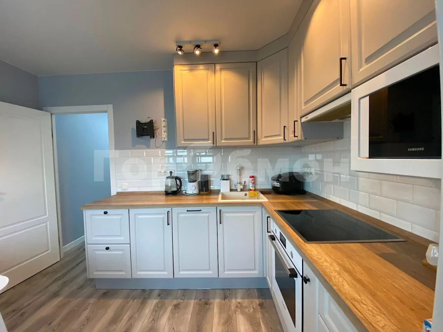 Продажа 3-комн квартиры на вторичном рынке Балашиха, улица Колдунова,  д. 10